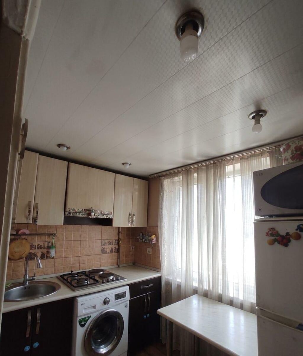 Bakı, 3 otaqlı, Köhnə tikili, m. Nəriman Nərimanov, 70 kv. m