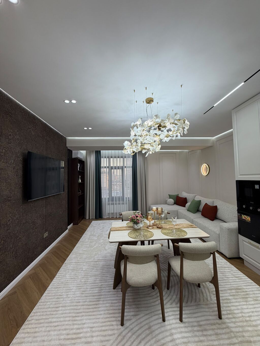 2 комнаты, 67 м², Старый аэропорт Элитка, 14 этаж, Дизайнерский ремонт: фото 2