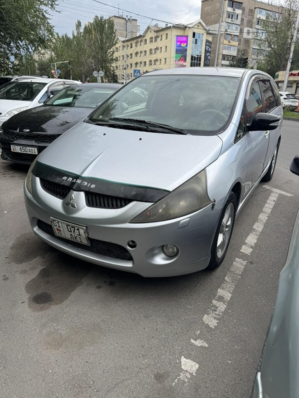 Mitsubishi Grandis: 2006 г., 2.4 л, Газ, Минивэн — фото 5