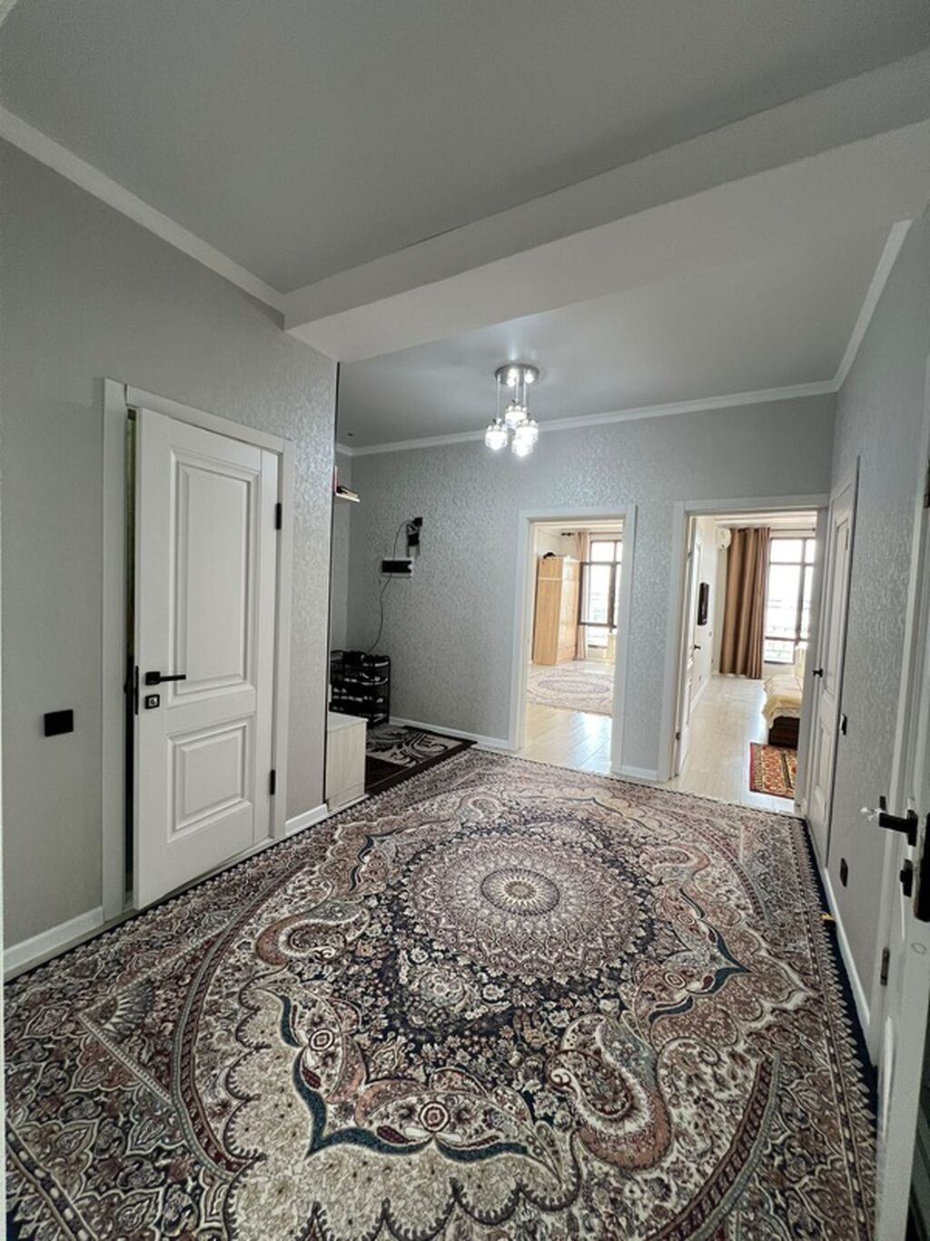 3 комнаты, 97 м², Манаса/Боконбаева Элитка, 14 этаж, Евроремонт: фото 4