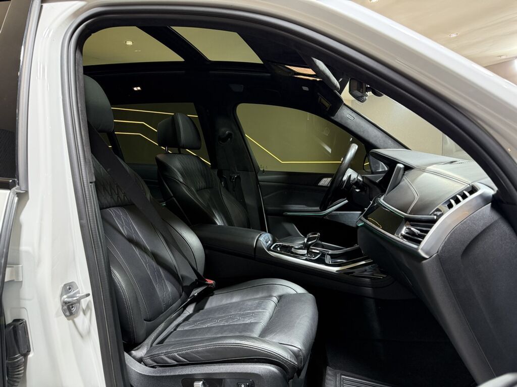 BMW X7: 2021 г., 4.4 л, Автомат, Бензин, Внедорожник: фото 7