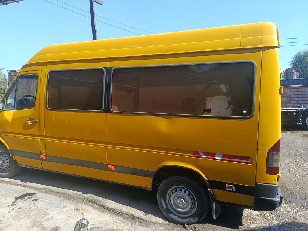Mercedes-Benz Спринтер: 2001 г., 2.2 л, Механика, Дизель, Фургон: фото 1