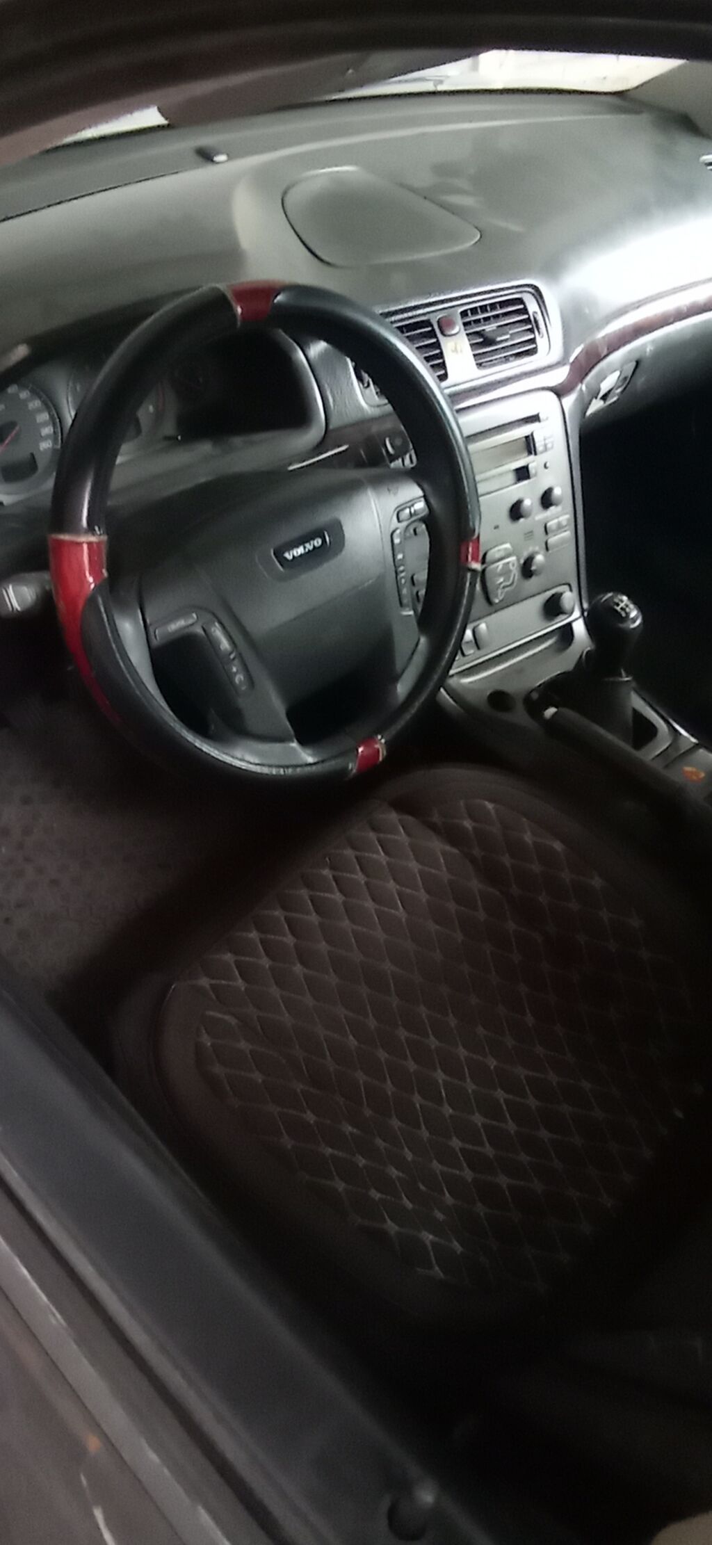 Volvo S80: 2002 г., 2 л, Механика, Бензин, Седан: фото 4