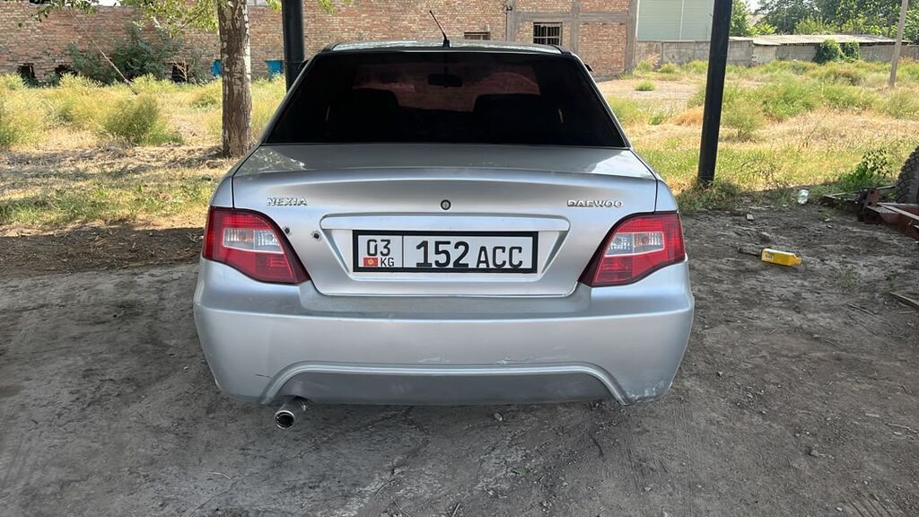 Daewoo Nexia: 2011 г., 1.5 л, Механика, Бензин, Седан: фото 3