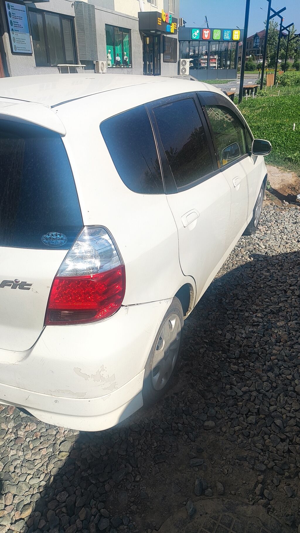 Honda Fit: 2002 г., 1.3 л, Автомат, Бензин, Хэтчбэк: фото 5
