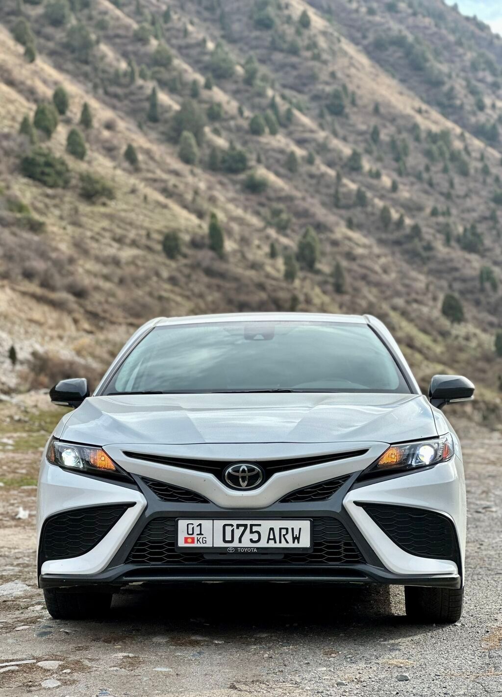 Прокат TOYOTA Camry 75 2022 года выпуска, обьем 2.5 бензин. Сдаются в: фото 6