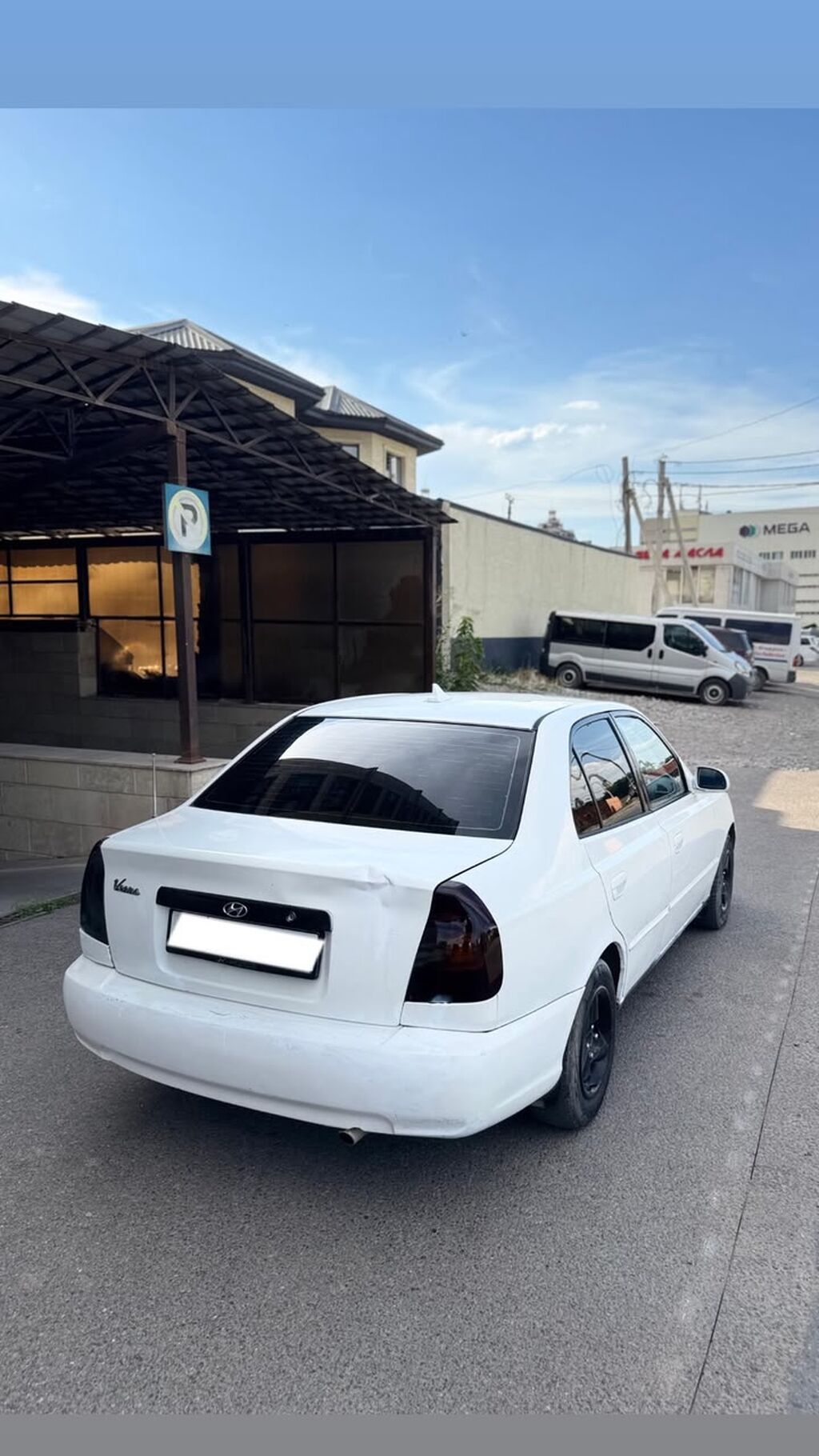 Hyundai Accent: 1999 г., 1.6 л, Механика, Бензин, Седан: фото 3