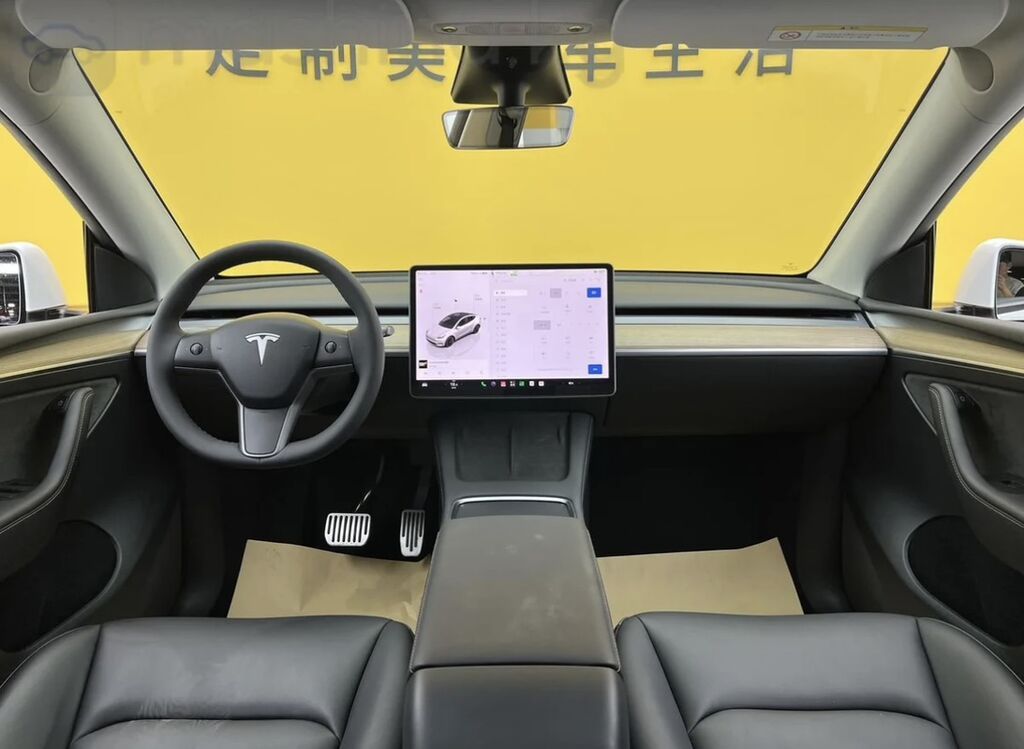 Tesla Model Y: 2023 г., Автомат, Электромобиль, Кроссовер: фото 3