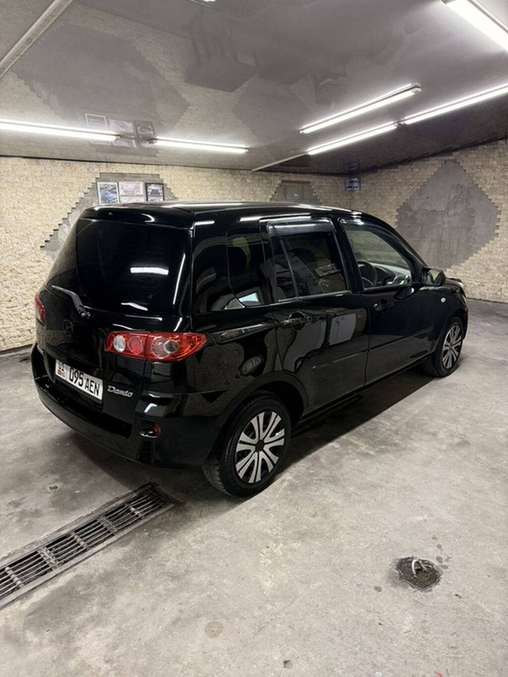 Mazda Demio: 2006 г., 1.3 л, Бензин, Хэтчбэк: фото 3