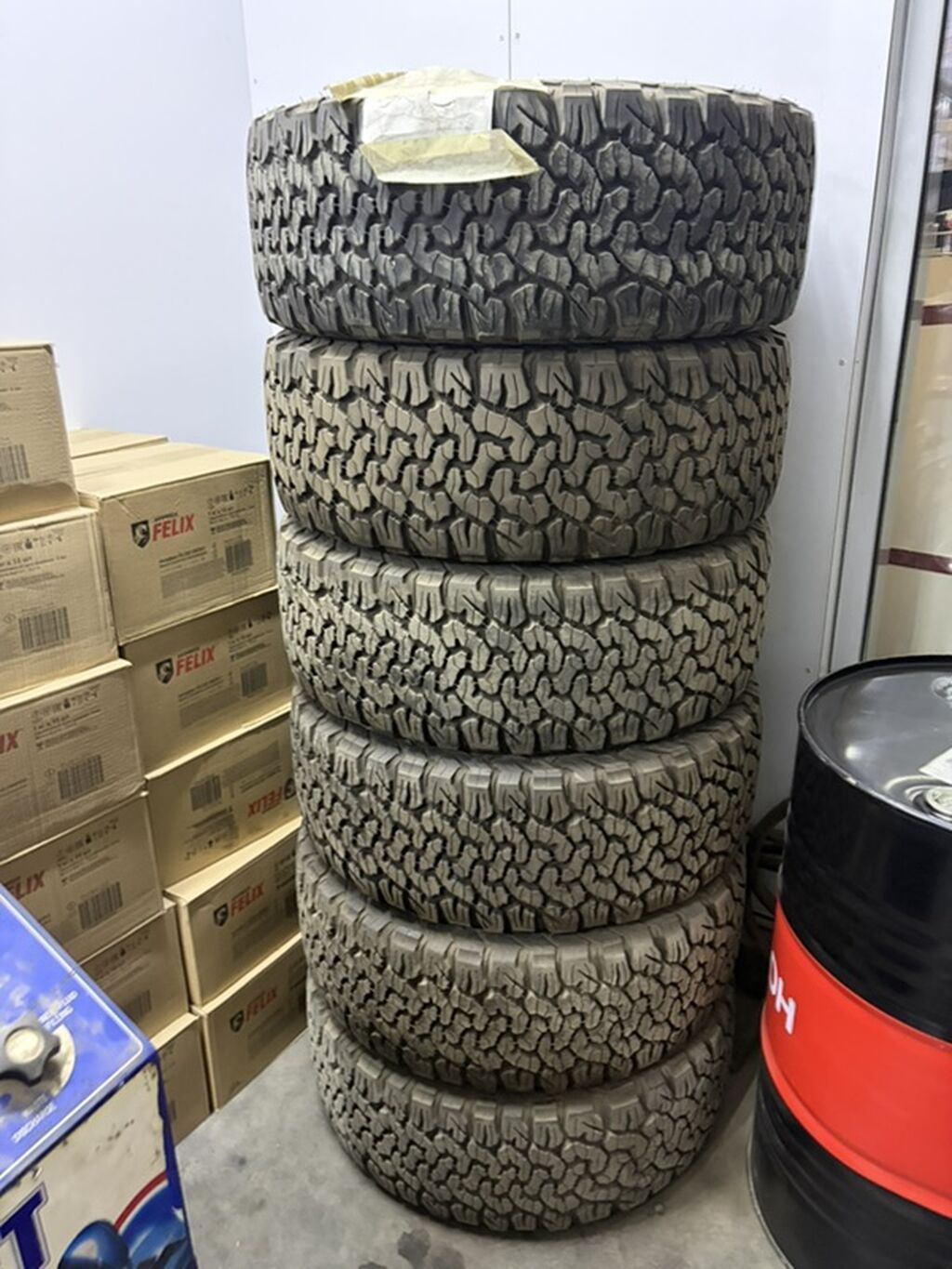 Комплект внедорожных шин BFGoodrich All‑Terrain T/A KO2 с колесными: фото 1