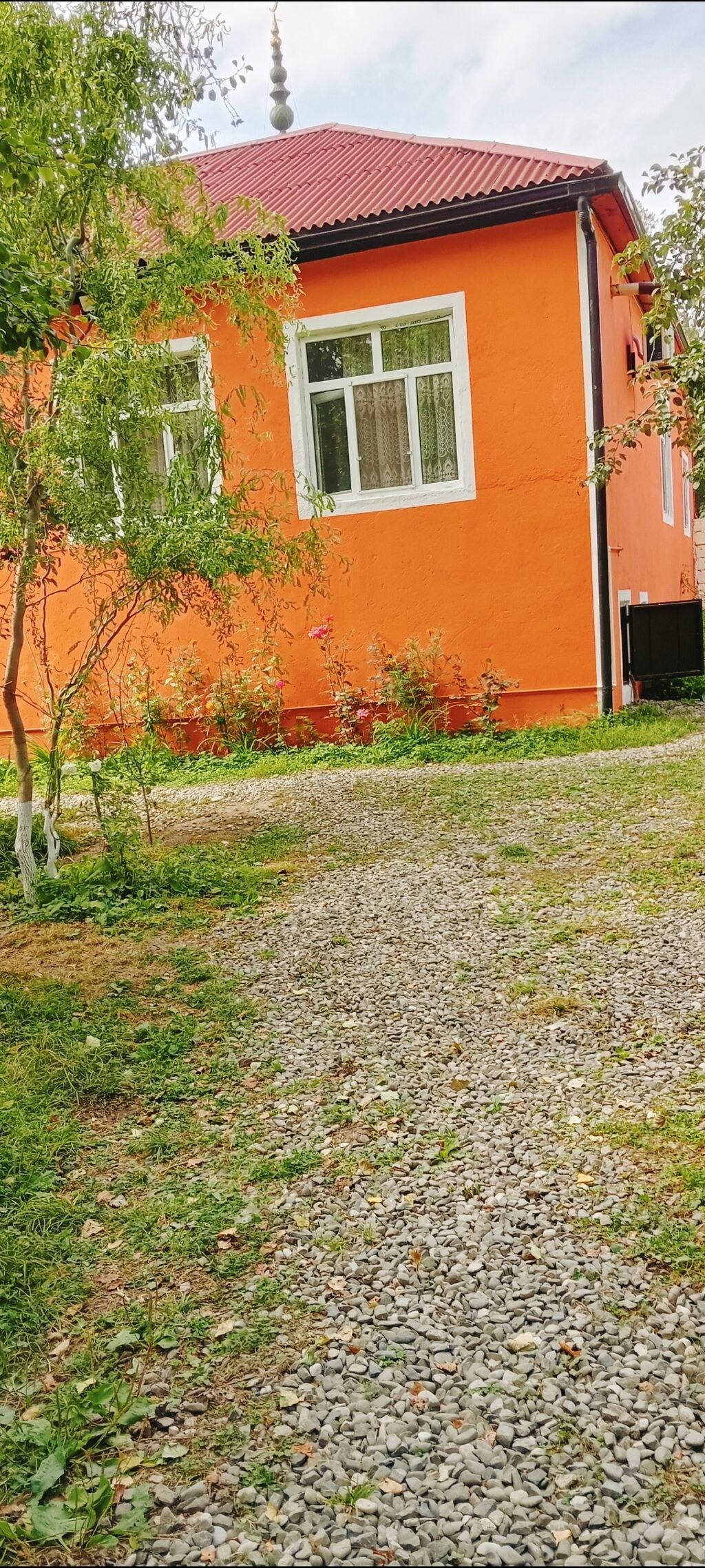 90 kv. m, 3 otaqlı, İnternet, Telefon, Qaz
