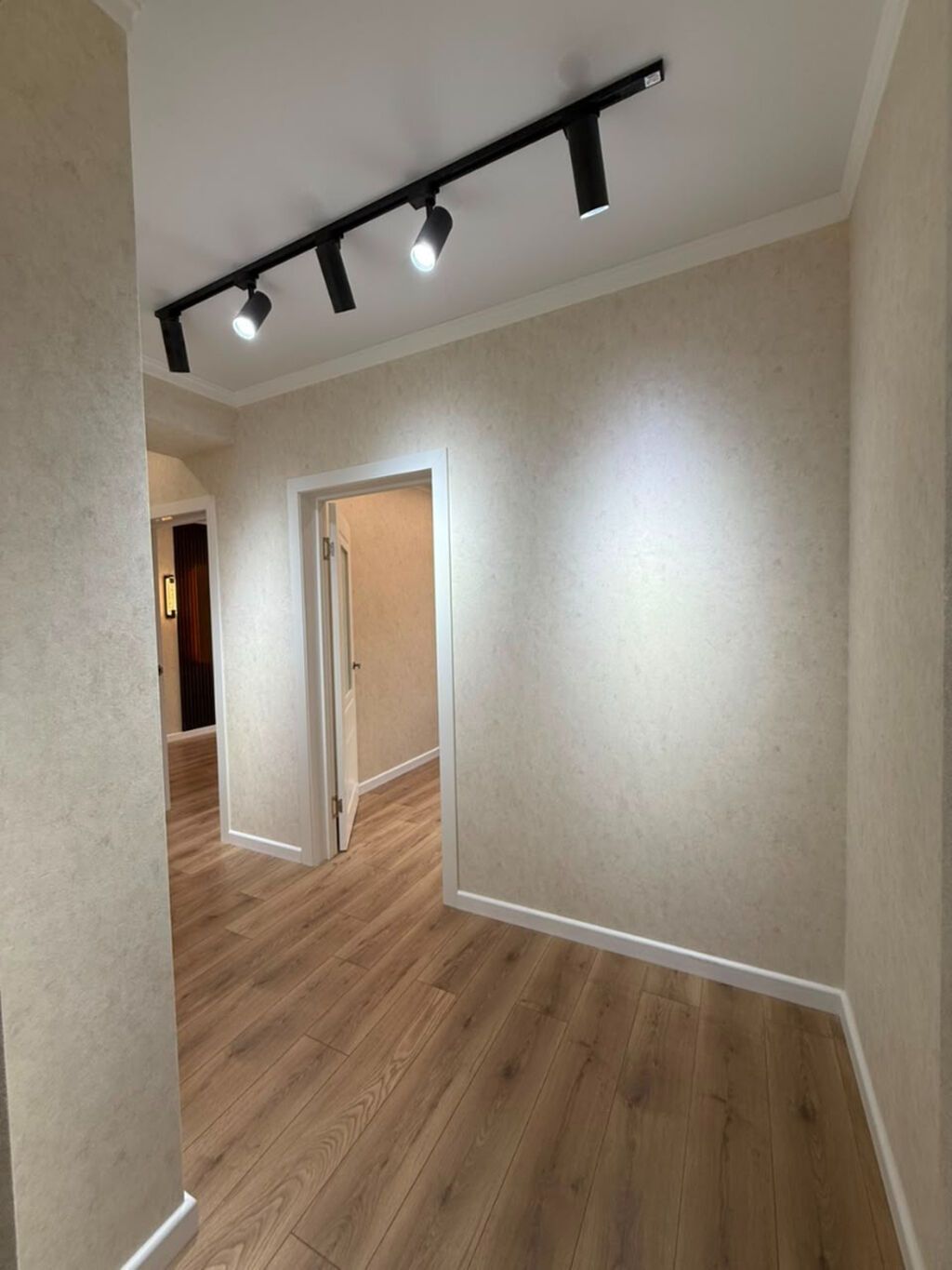 1 комната, 43 м², Технопарк Элитка, 7 этаж, Дизайнерский ремонт: фото 3
