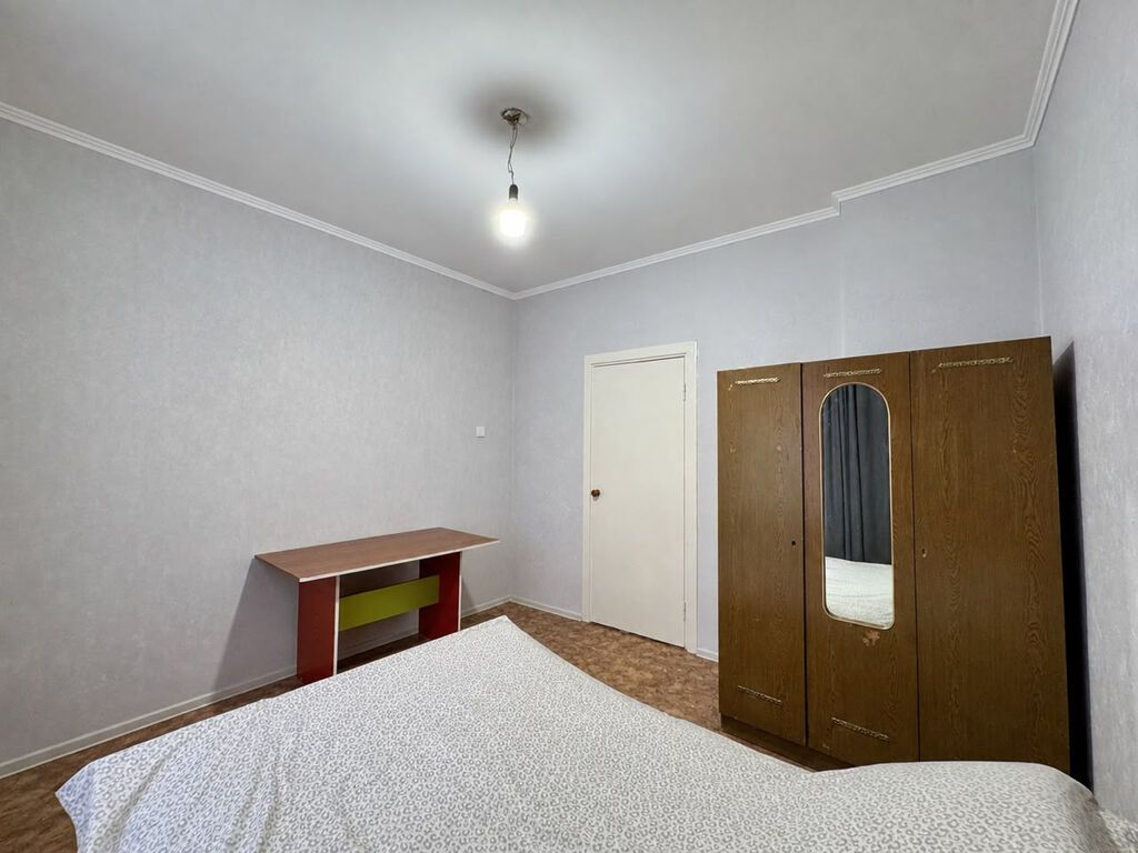 2 комнаты, 60 м², 12 мкр 106 серия, 1 этаж, Косметический ремонт: фото 5