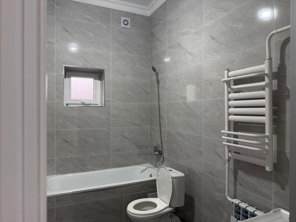 5 комнат, 175 м², 5 соток, Бишкек, Анар-Бак ж/м Собственник: фото 8