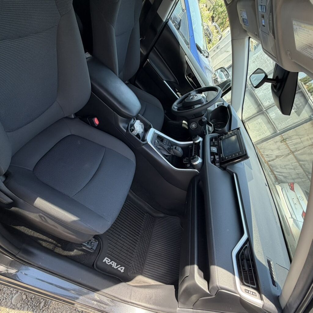 Toyota RAV4: 2020 г., 2.5 л, Автомат, Бензин, Кроссовер: фото 6