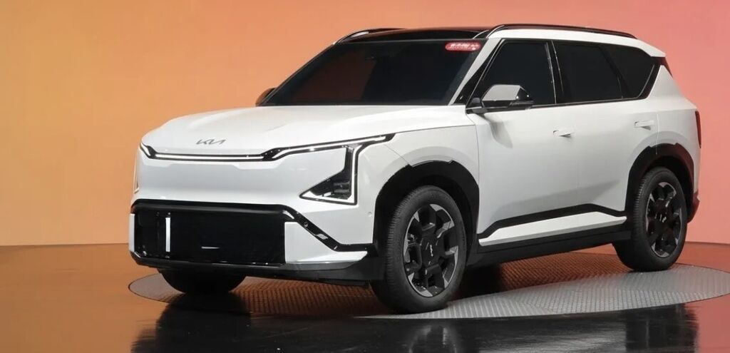 Kia EV5: 2023 г., Автомат, Электромобиль, Кроссовер: фото 1