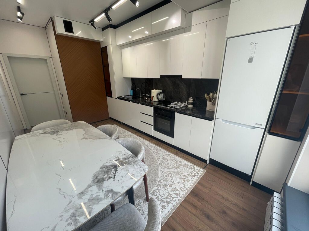 2 комнаты, 70 м², Элитка, 9 этаж, Евроремонт: фото 1