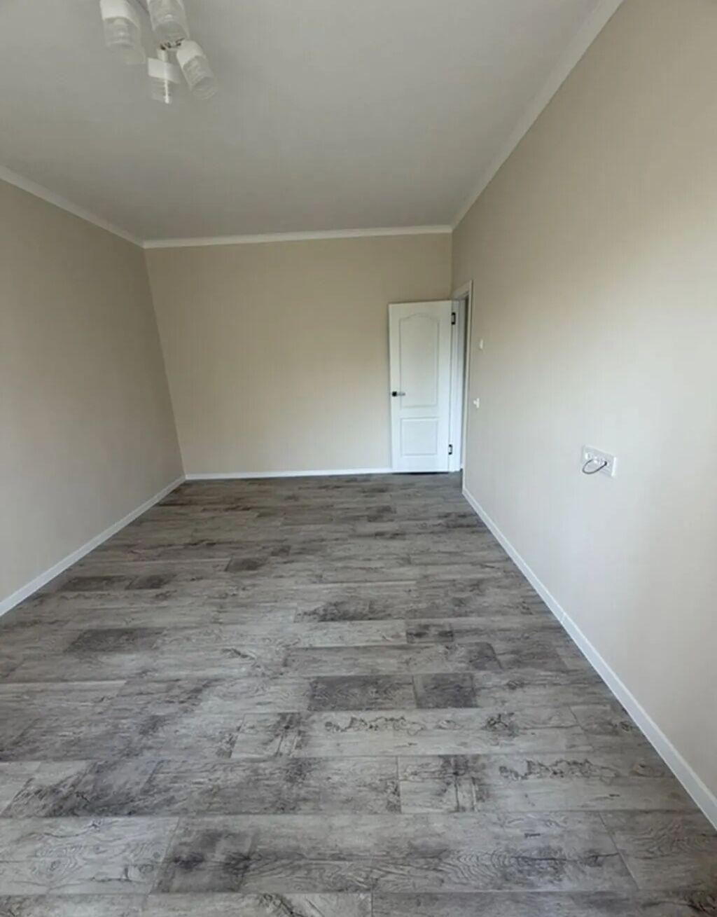 1 комната, 35 м², Карпинка 105 серия, 5 этаж, Свежий ремонт: фото 2