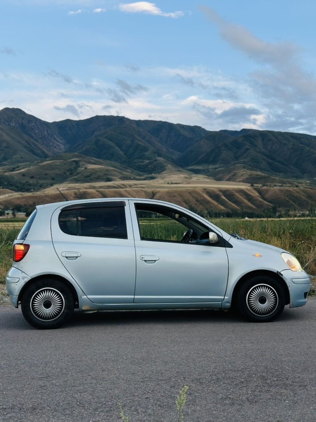 Продаю Toyota Visz Год выпуска 2003 Двигатель 1.3 Автомат Цвет: фото 6