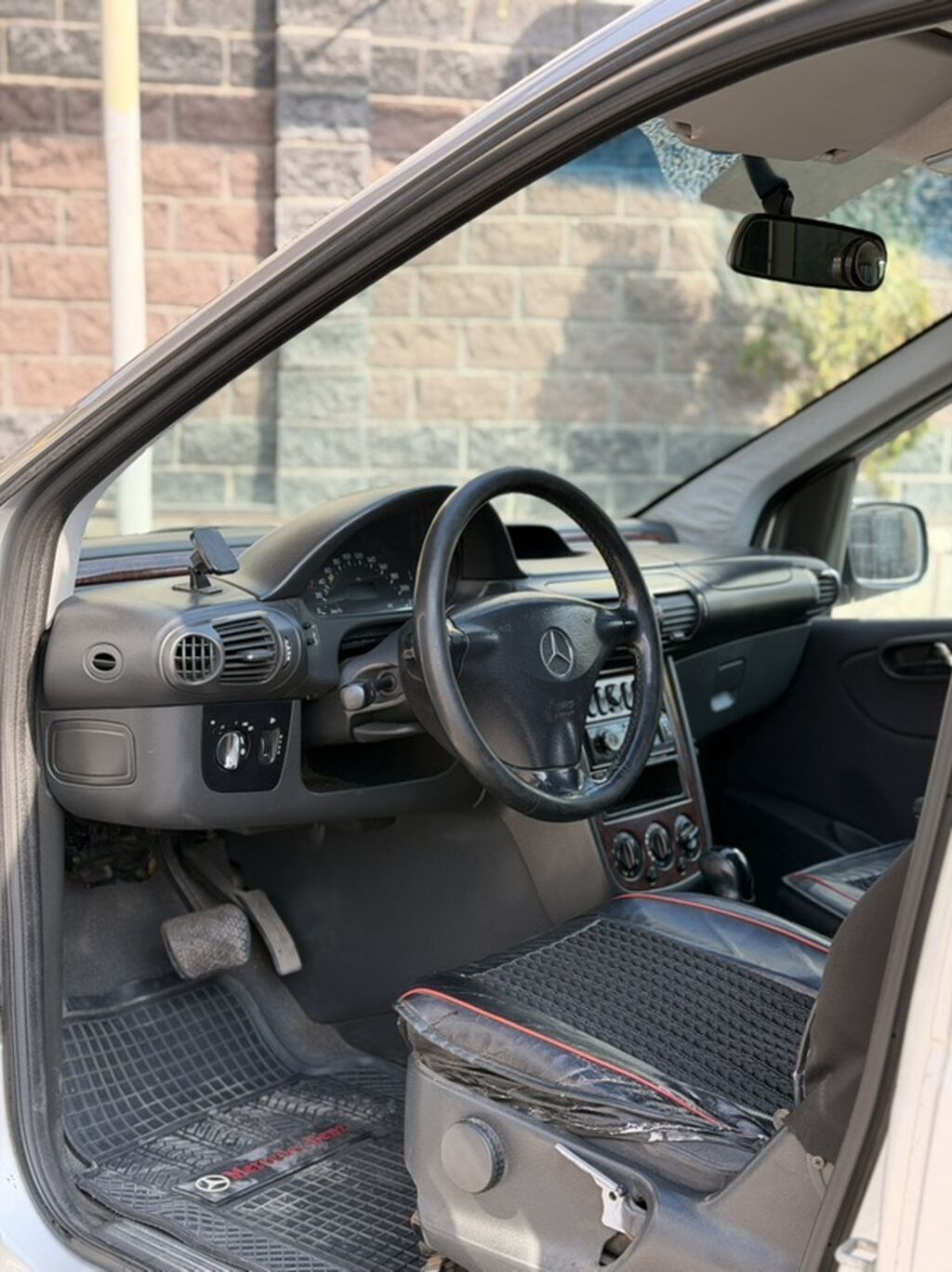 Mercedes-Benz Vaneo: 2003 г., 1.6 л, Автомат, Бензин, Минивэн: фото 8