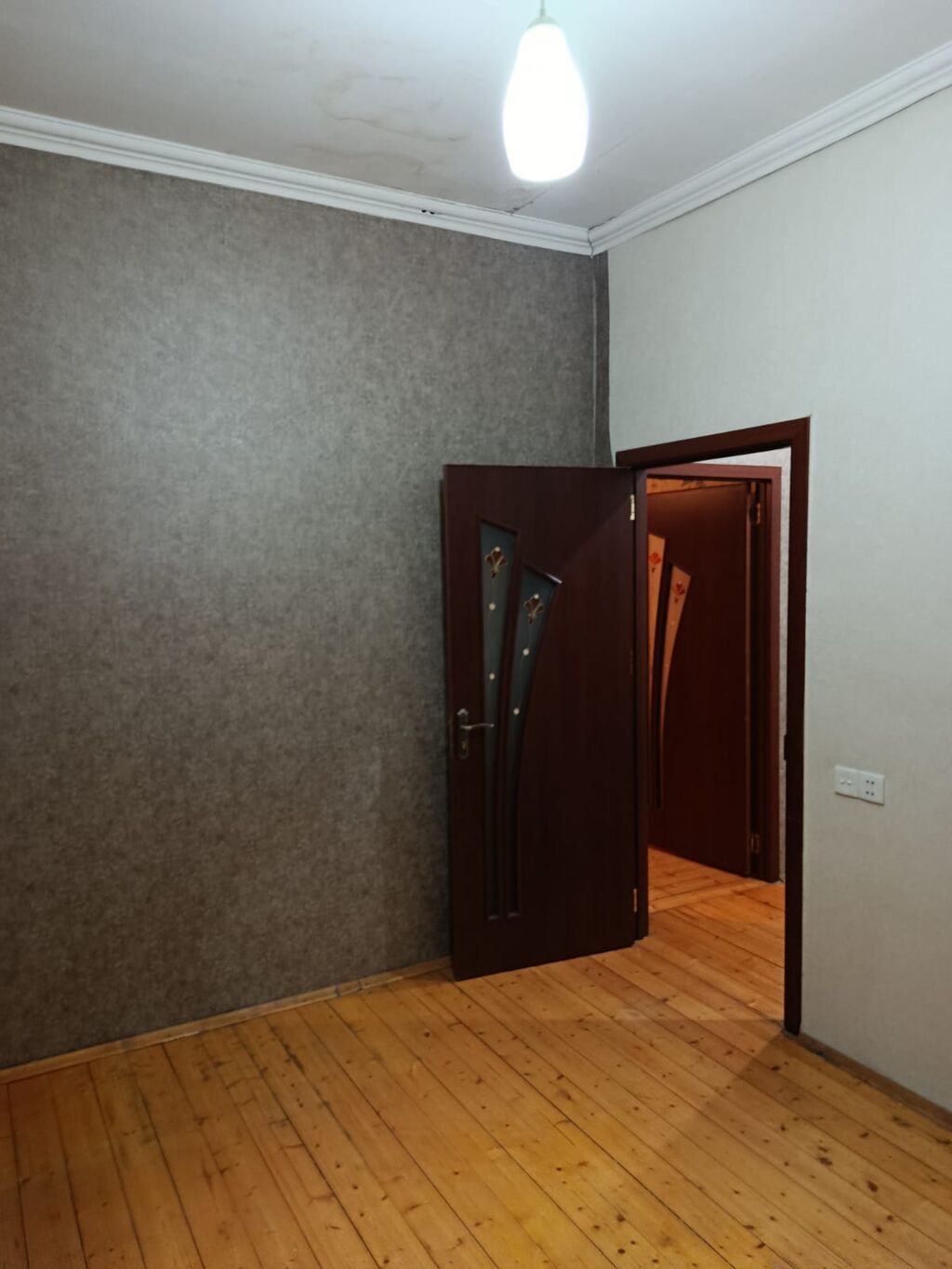 2 otaqlı, 65 kv. m, Orta təmir