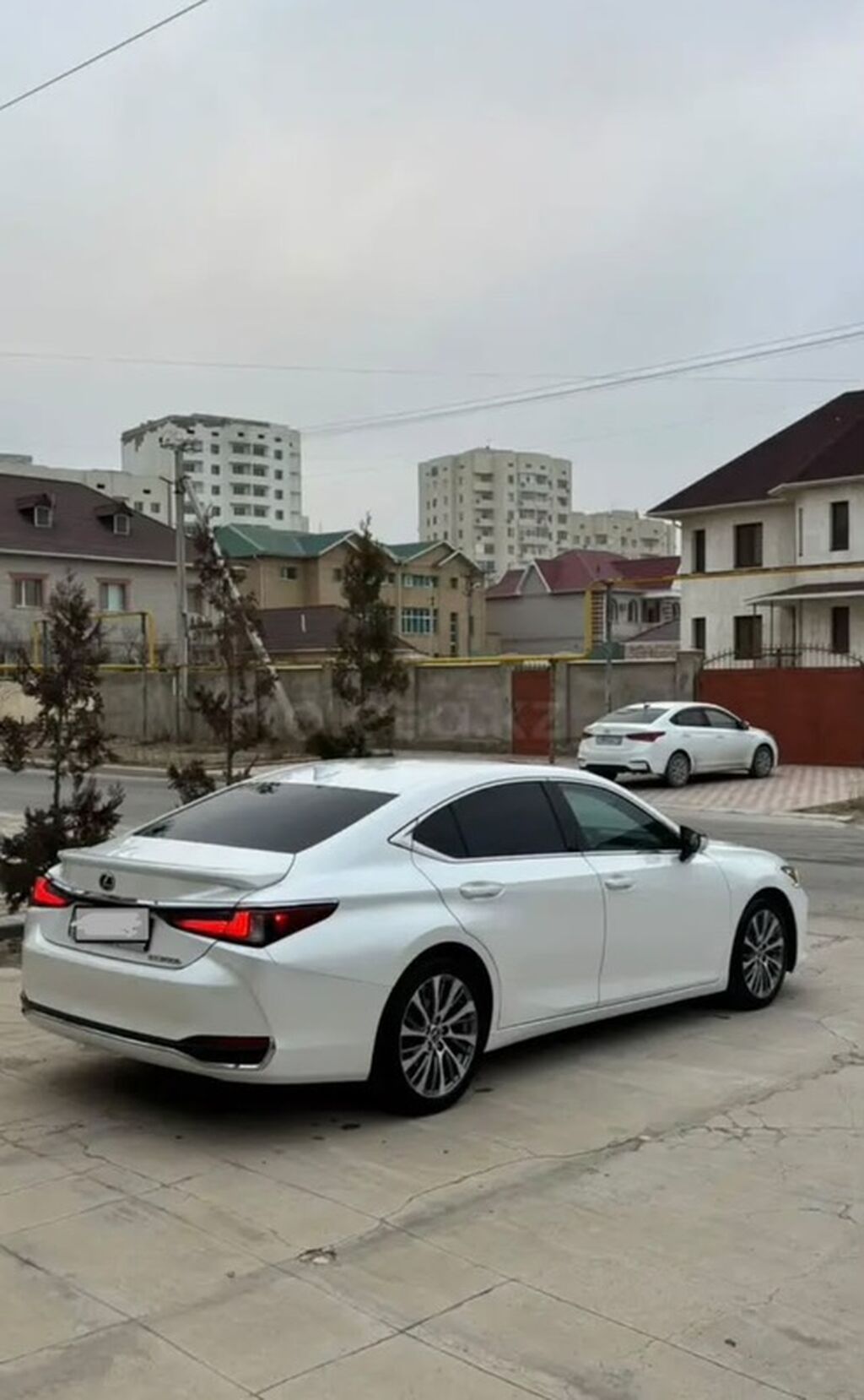 Lexus ES: 2019 г., 2.5 л, Автомат, Гибрид, Седан: фото 6