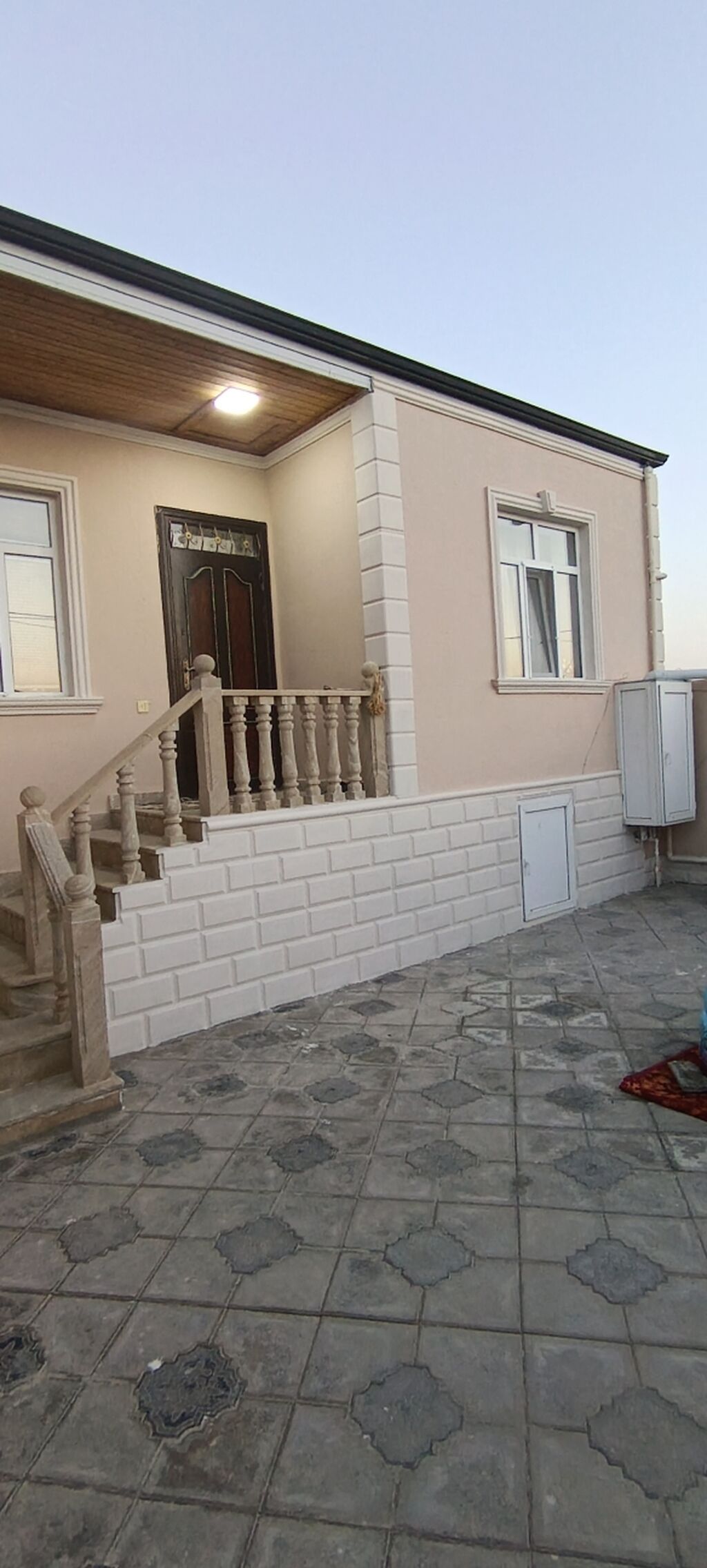 3 otaqlı, 90 kv. m