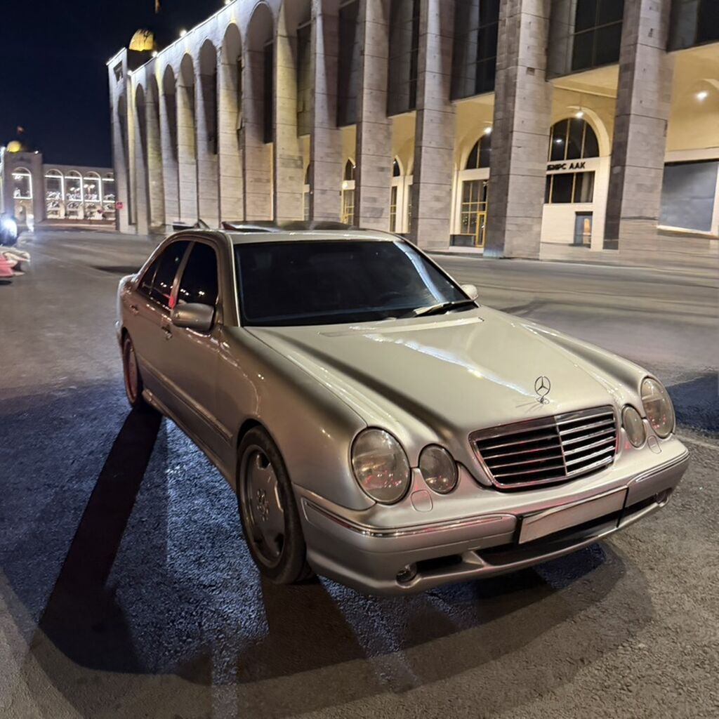 Mercedes-Benz E-Class: 2001 г., 3.2 л, Автомат, Бензин, Седан: фото 2