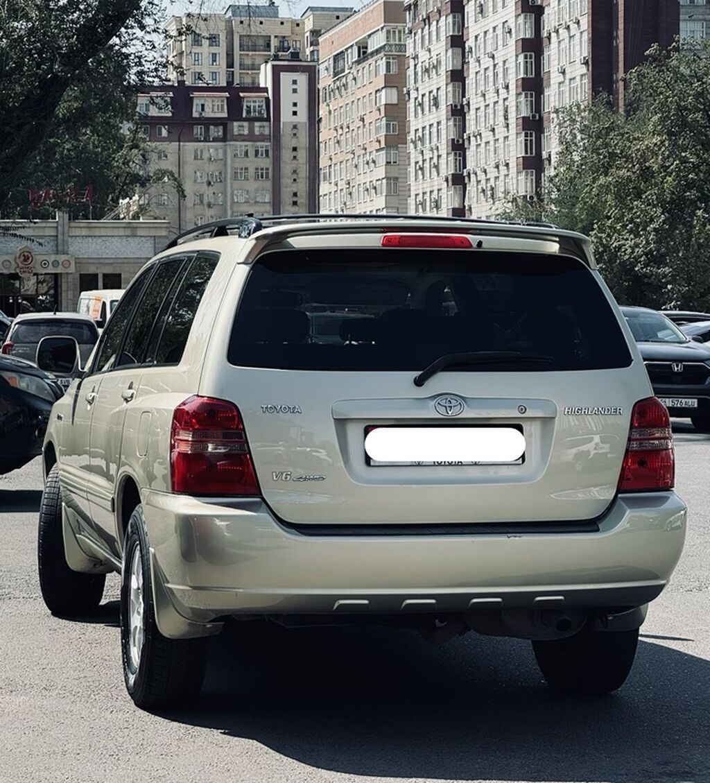 Toyota Highlander: 2003 г., 3 л, Автомат, Бензин, Кроссовер: фото 3