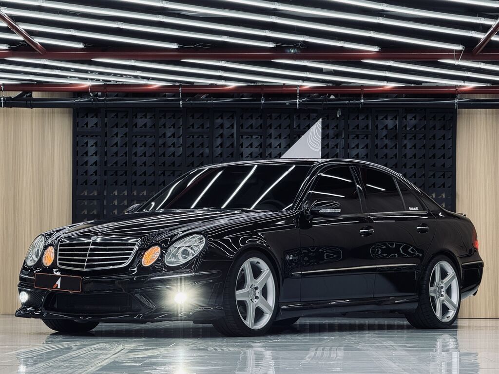 Mercedes-Benz E-класс AMG: 2004 г., Автомат, Бензин, Седан: фото 2