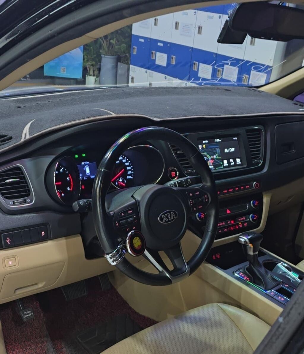 Kia Carnival: 2019 г., 2.2 л, Автомат, Дизель, Лимузин: фото 4