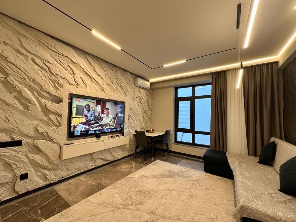 3 комнаты, 67 м², Южная Магистраль Элитка, 12 этаж, Дизайнерский ремонт: фото 2