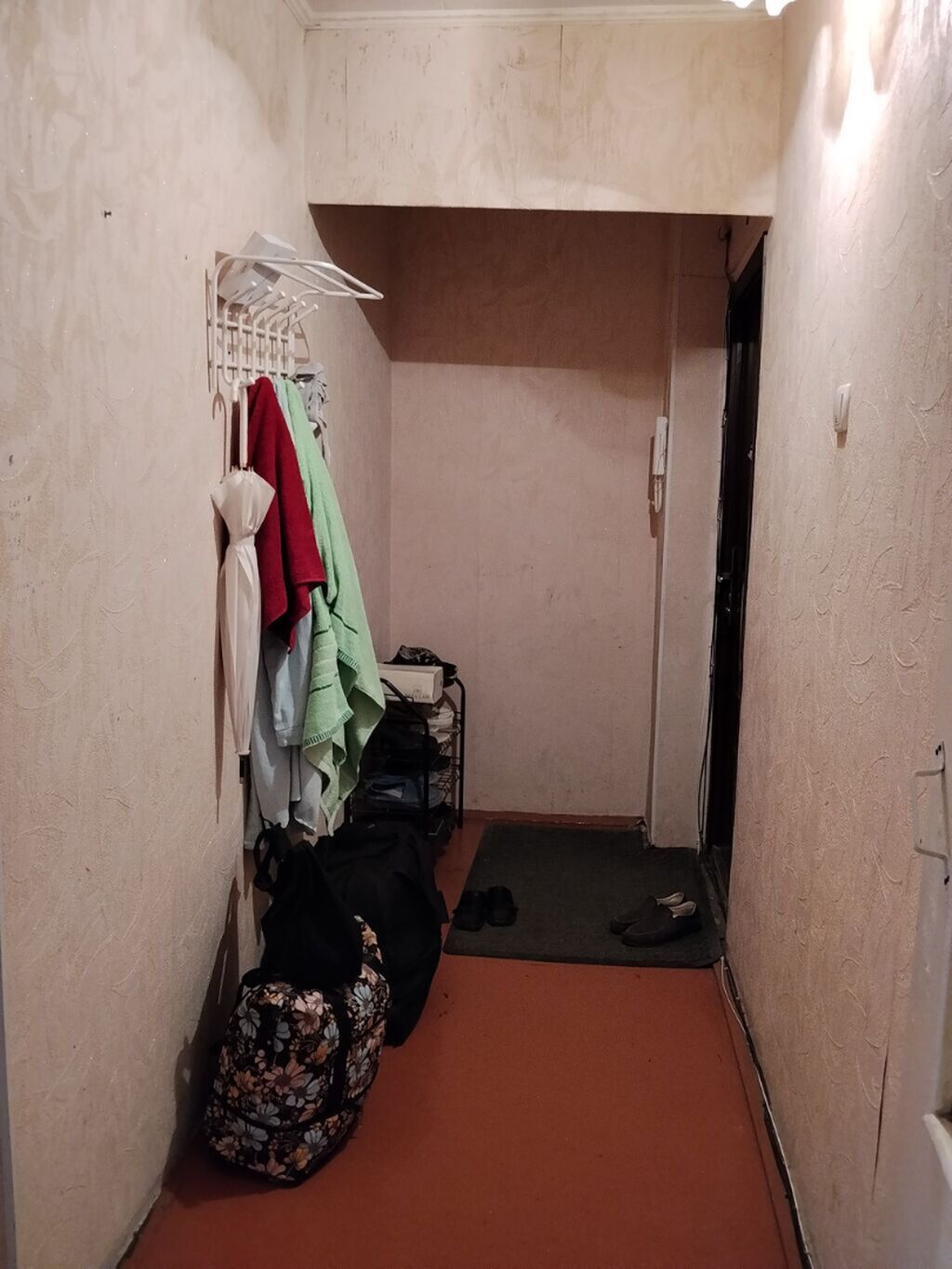 1 комната, 44 м², 5 мкр 104 серия, 2 этаж, Старый ремонт: фото 3