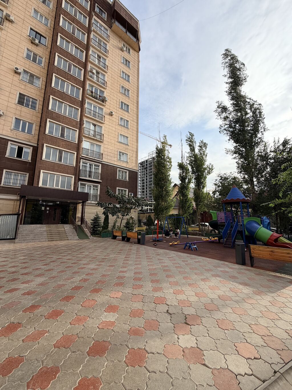 3 комнаты, 80 м², 7 мкр Элитка, 6 этаж, Евроремонт: фото 3