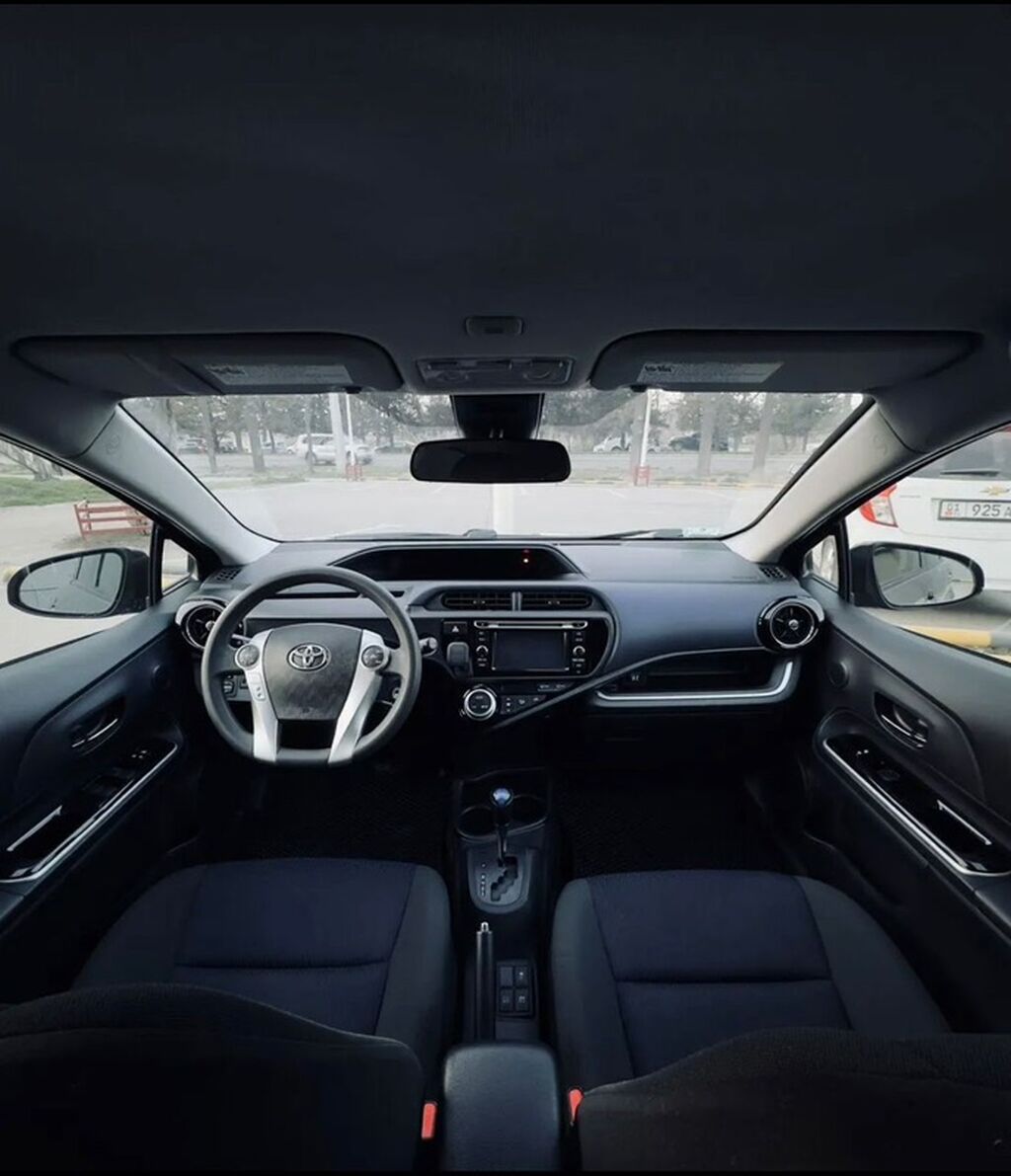 Toyota Aqua: 2017 г., 1.5 л, Вариатор, Гибрид, Хэтчбэк: фото 7