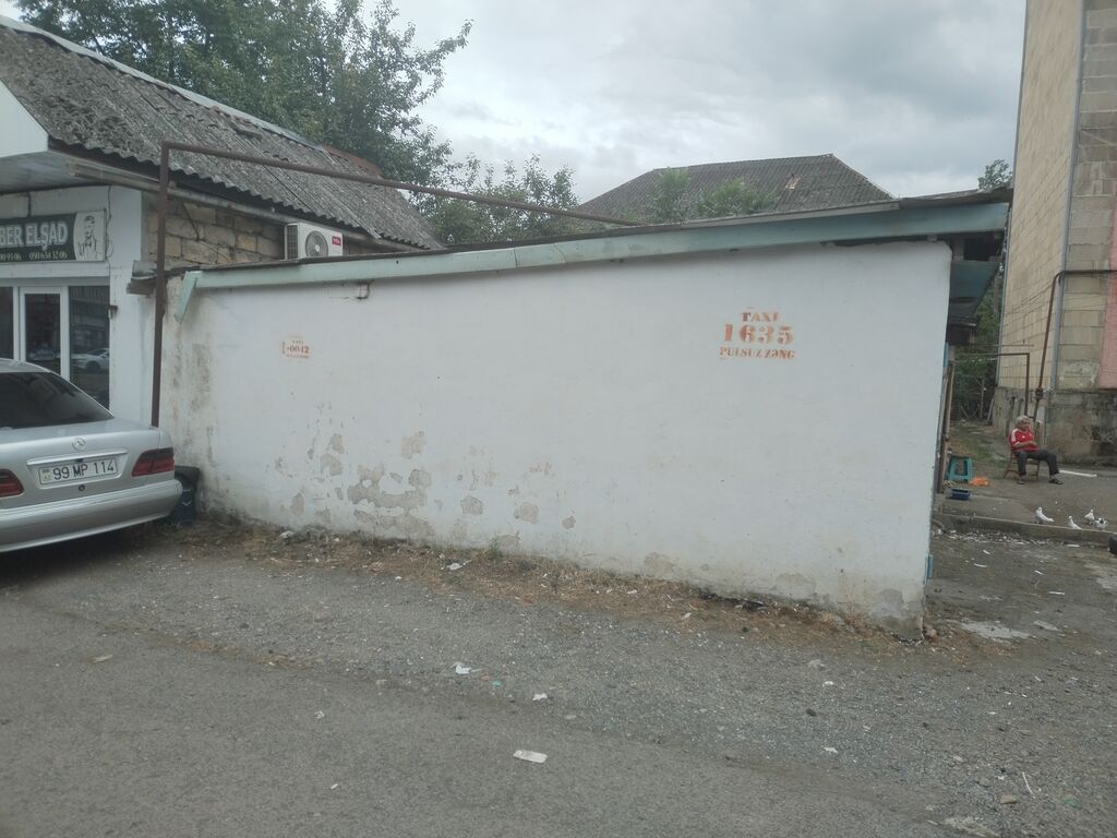Lenkeranda Raypoda 5 nömreli Bagçanin yaninda. Senedli Qaraj 4*5 ə