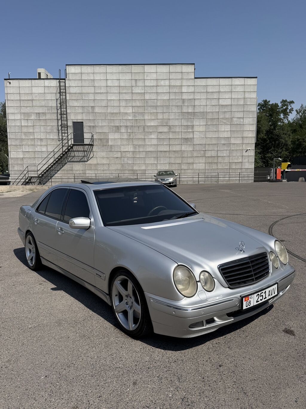 Mercedes-Benz E-Class: 2000 г., 4.3 л, Автомат, Бензин, Седан: фото 5