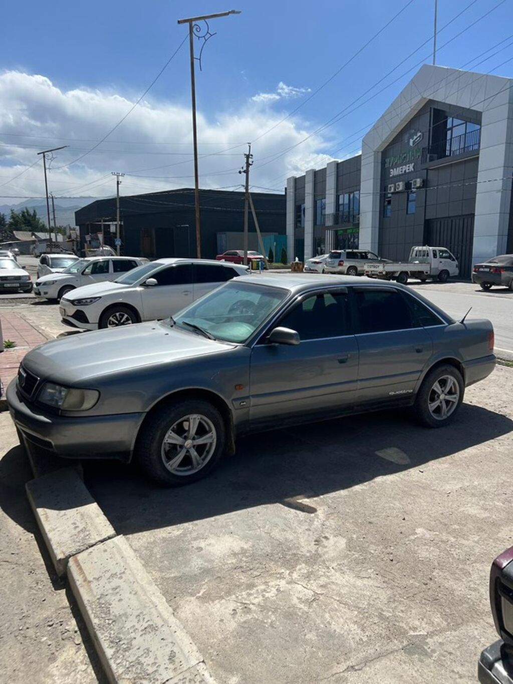 Audi A6: 1992 г., 2.6 л, Механика, Бензин, Седан: фото 4