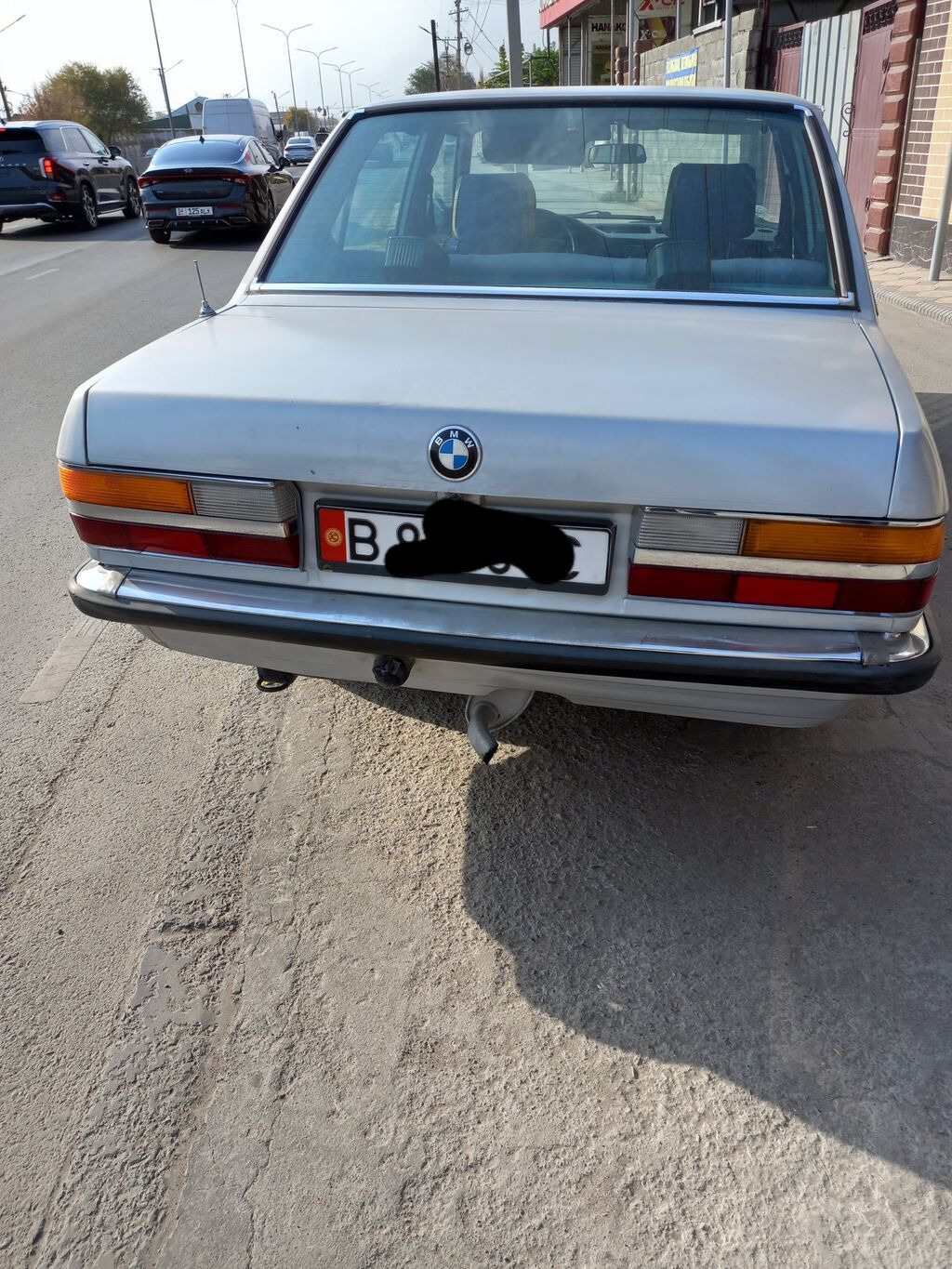 BMW 5 series: 1985 г., 1.8 л, Механика, Бензин, Седан: фото 2