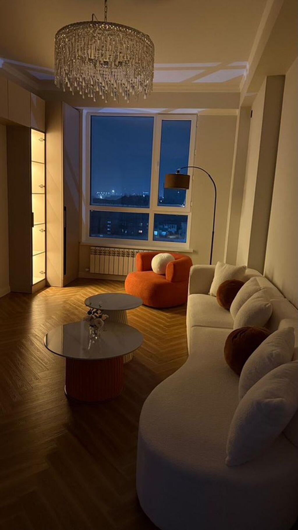 3 комнаты, 72 м², Пишпек Элитка, 8 этаж, Дизайнерский ремонт: фото 2