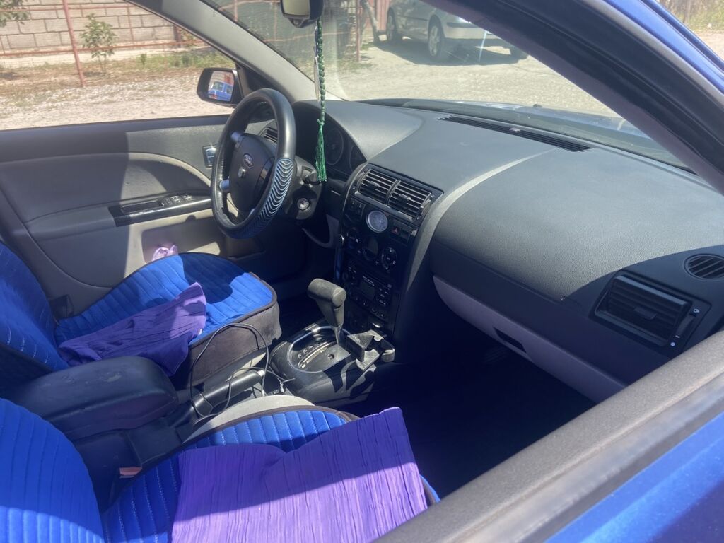 Ford Mondeo: 2001 г., Седан: фото 6