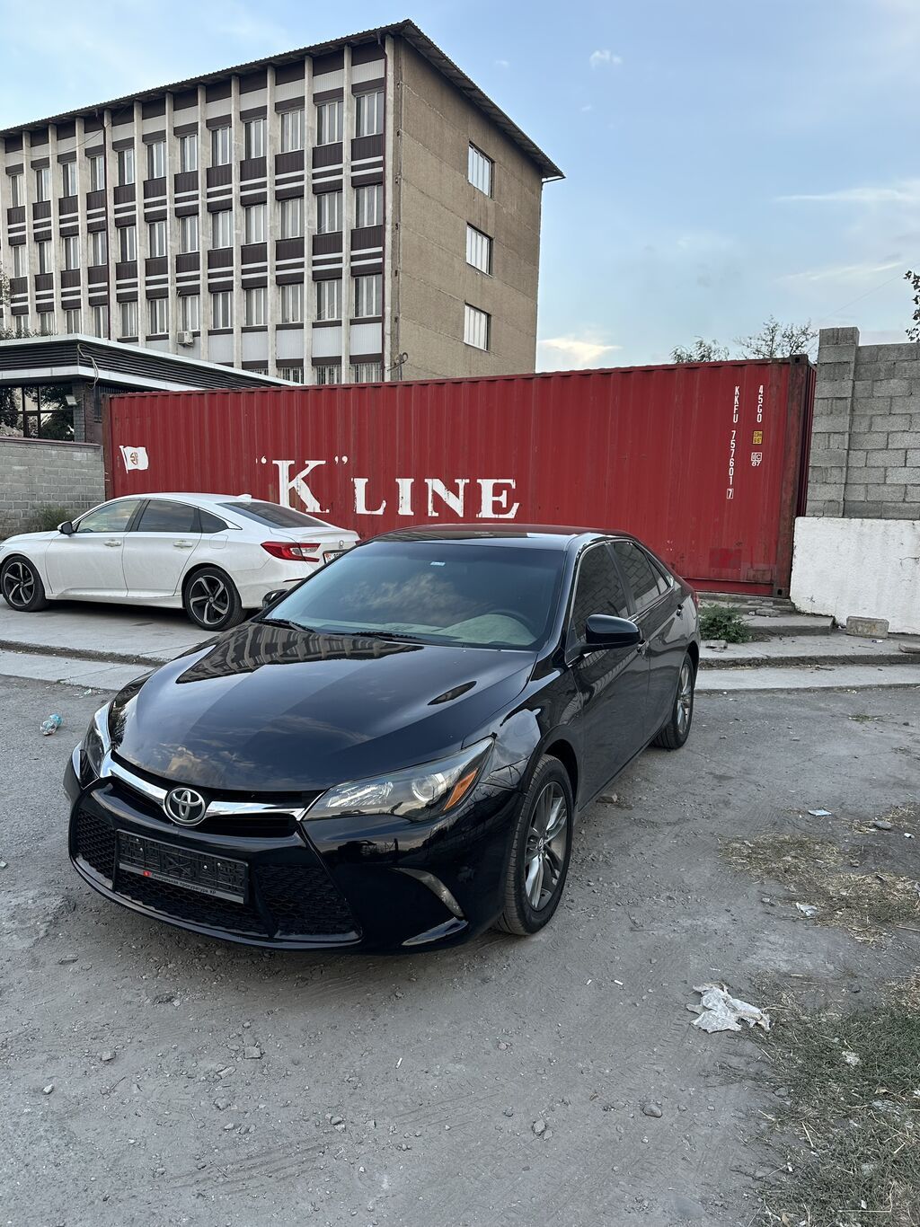 Toyota Camry: 2017 г., 2.5 л, Автомат, Бензин, Седан: фото 3