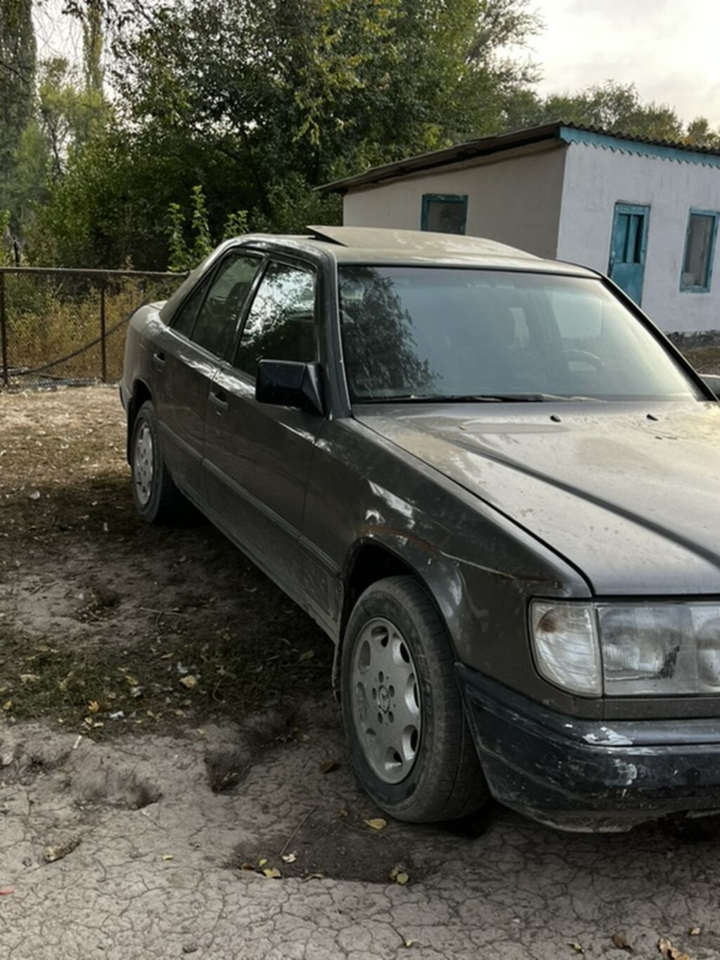 Mercedes-Benz W124: 1988 г., 2.3 л, Автомат, Бензин: фото 4