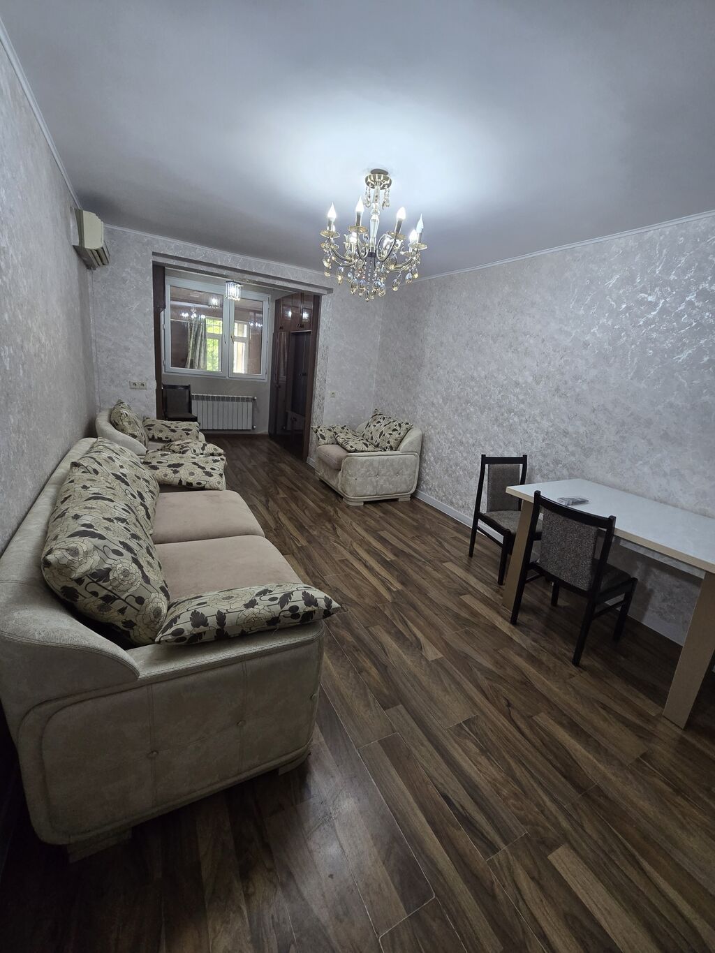 Kirayə verilir! Aylıq 1000 AZN 4 otaqlı, 75 m², ikinci əl mənzil