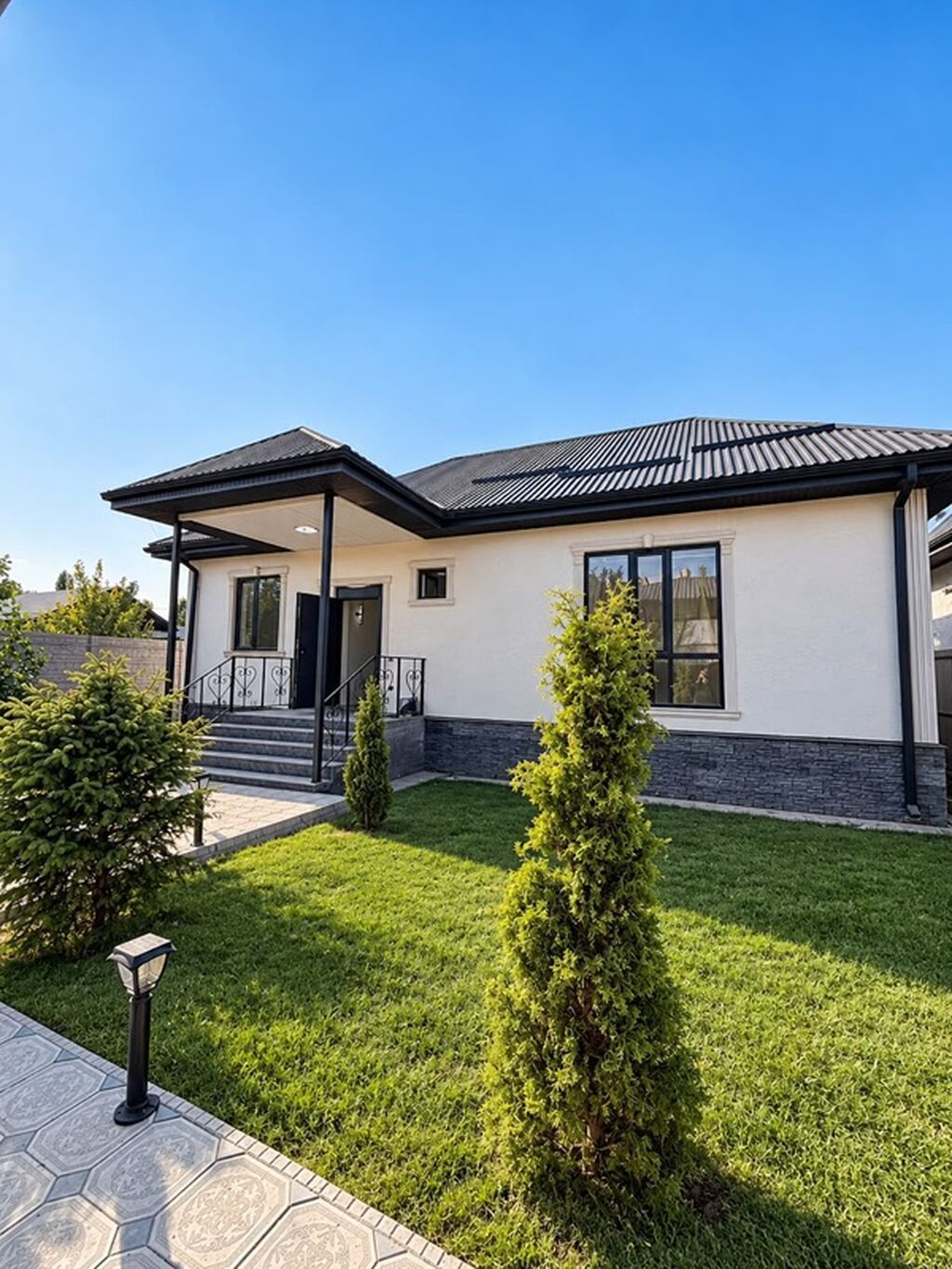 4 комнаты, 120 м², 3 соток, Бишкек, Восточный (старый) автовокзал Риэлтор: фото 1
