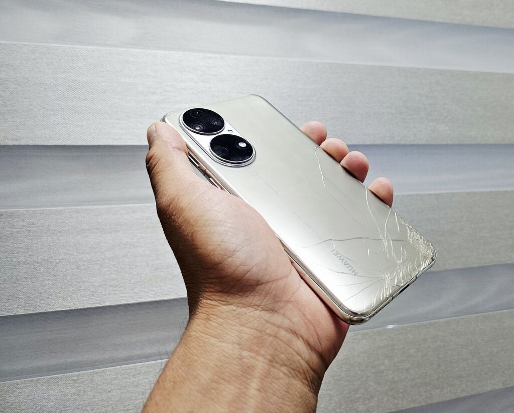 Huawei Р50, Б/у, 256 ГБ, цвет - Золотой, 1 SIM, 2 SIM — фото 2