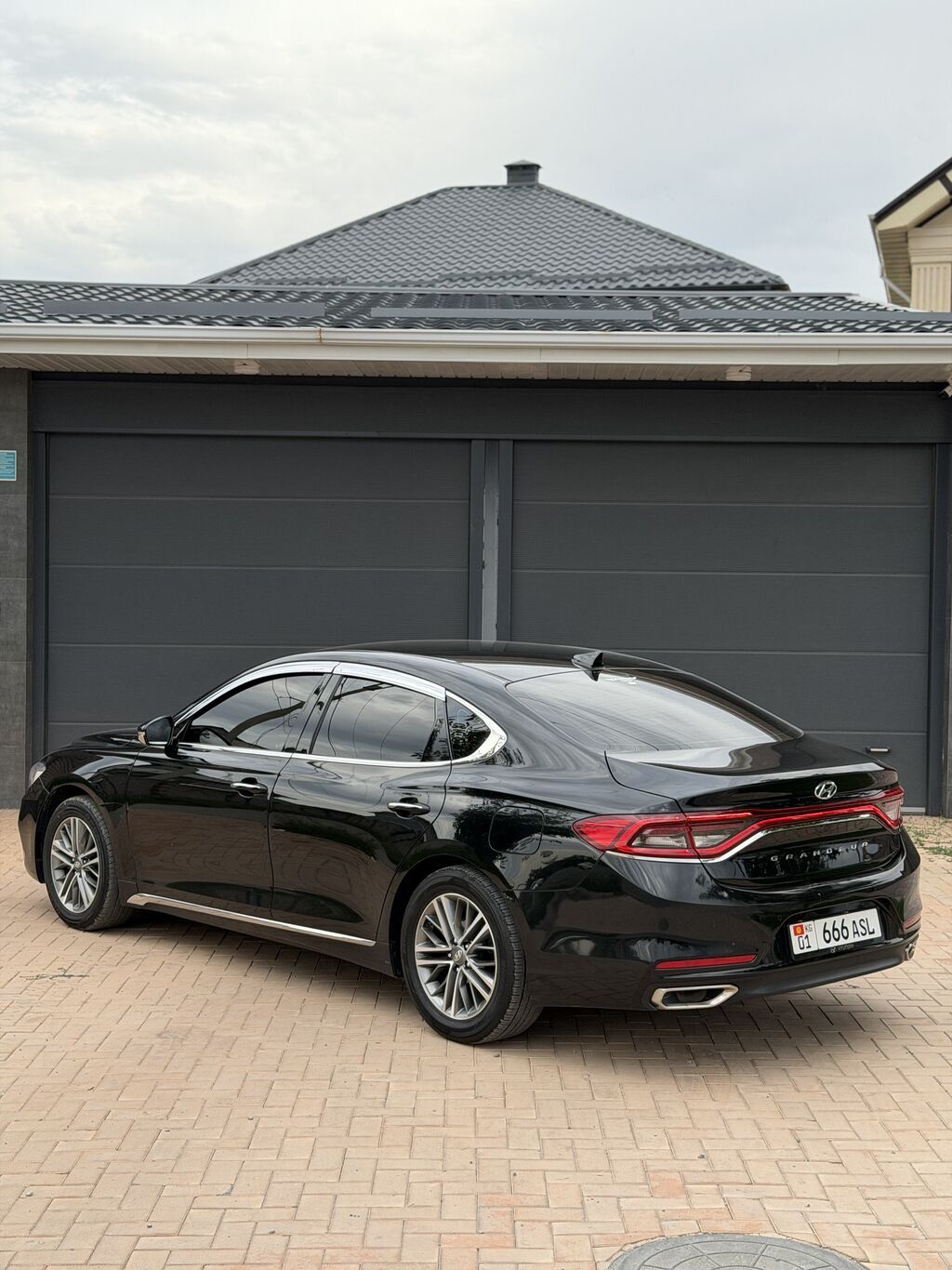 Hyundai Grandeur: 2018 г., 3 л, Автомат, Газ, Седан: фото 4