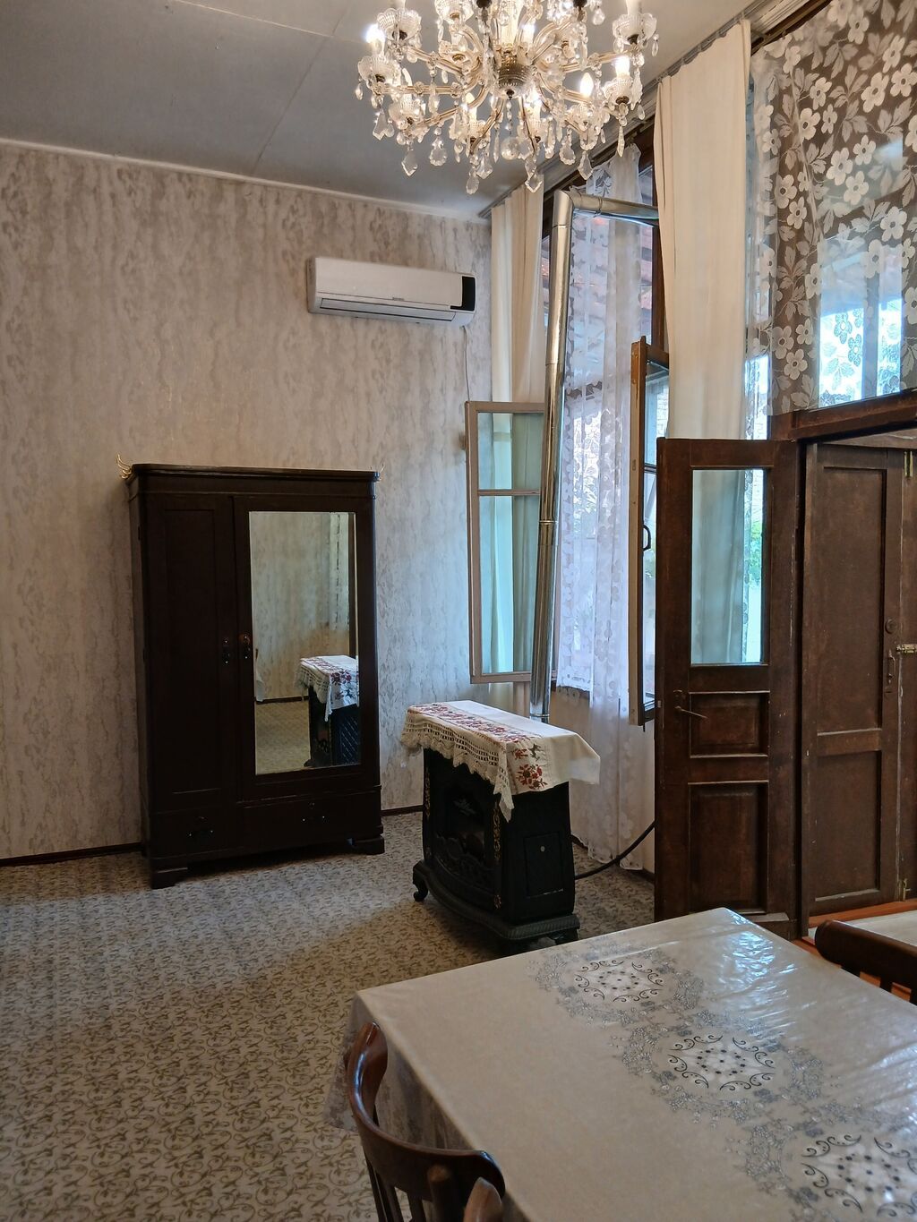 75 kv. m, 3 otaqlı, İnternet, Qaz, İşıq