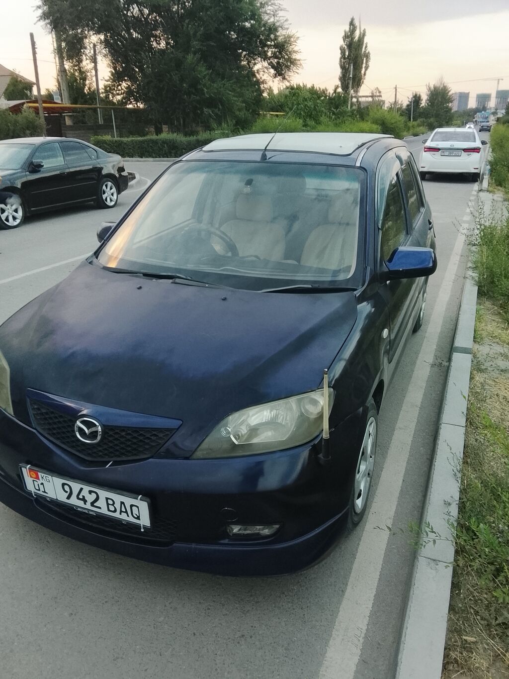 Mazda Demio: 2003 г., 1.3 л, Автомат, Бензин, Хэтчбэк: фото 1