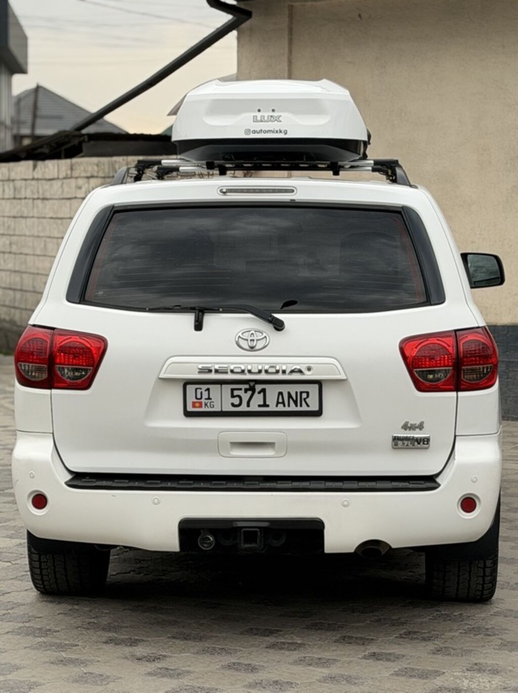 Toyota Sequoia: 2012 г., 5.7 л, Газ, Внедорожник: фото 4
